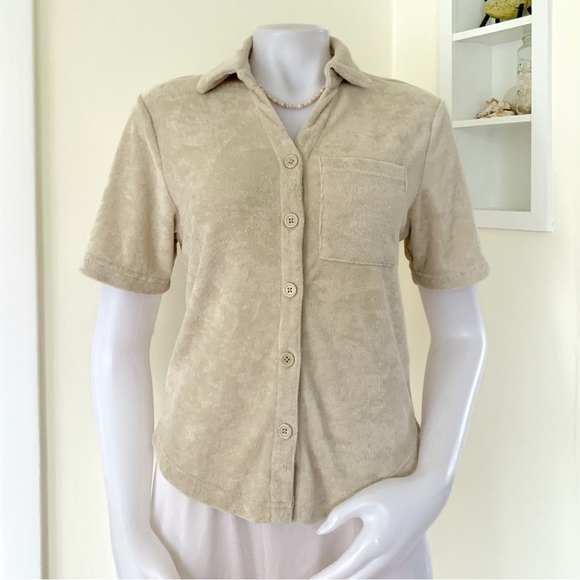 Gap Body Towel Terry beige button front short sleeve top - Picture 2 of 16